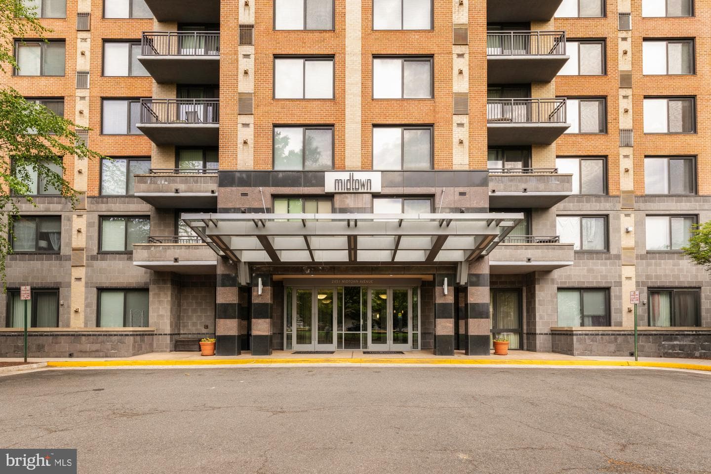 2451 Midtown Avenue #501 photo 2