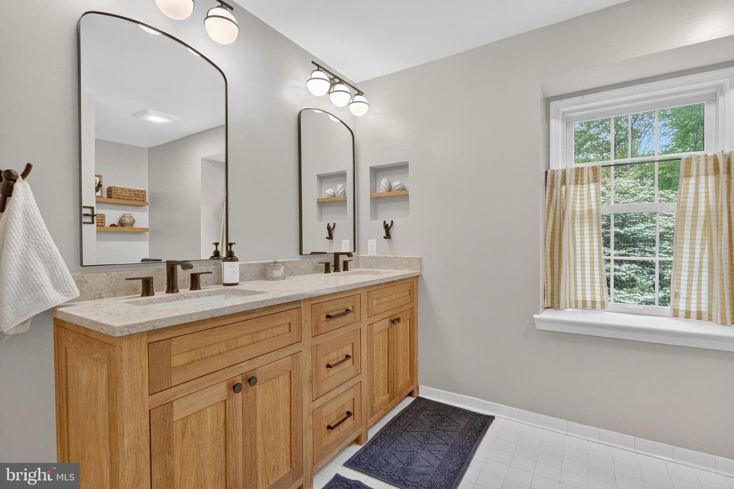 5900 Innisvale Drive photo 30