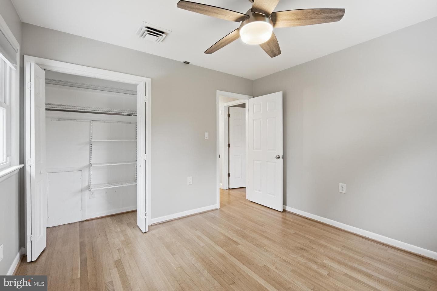 6368 Hillcrest Place photo 18