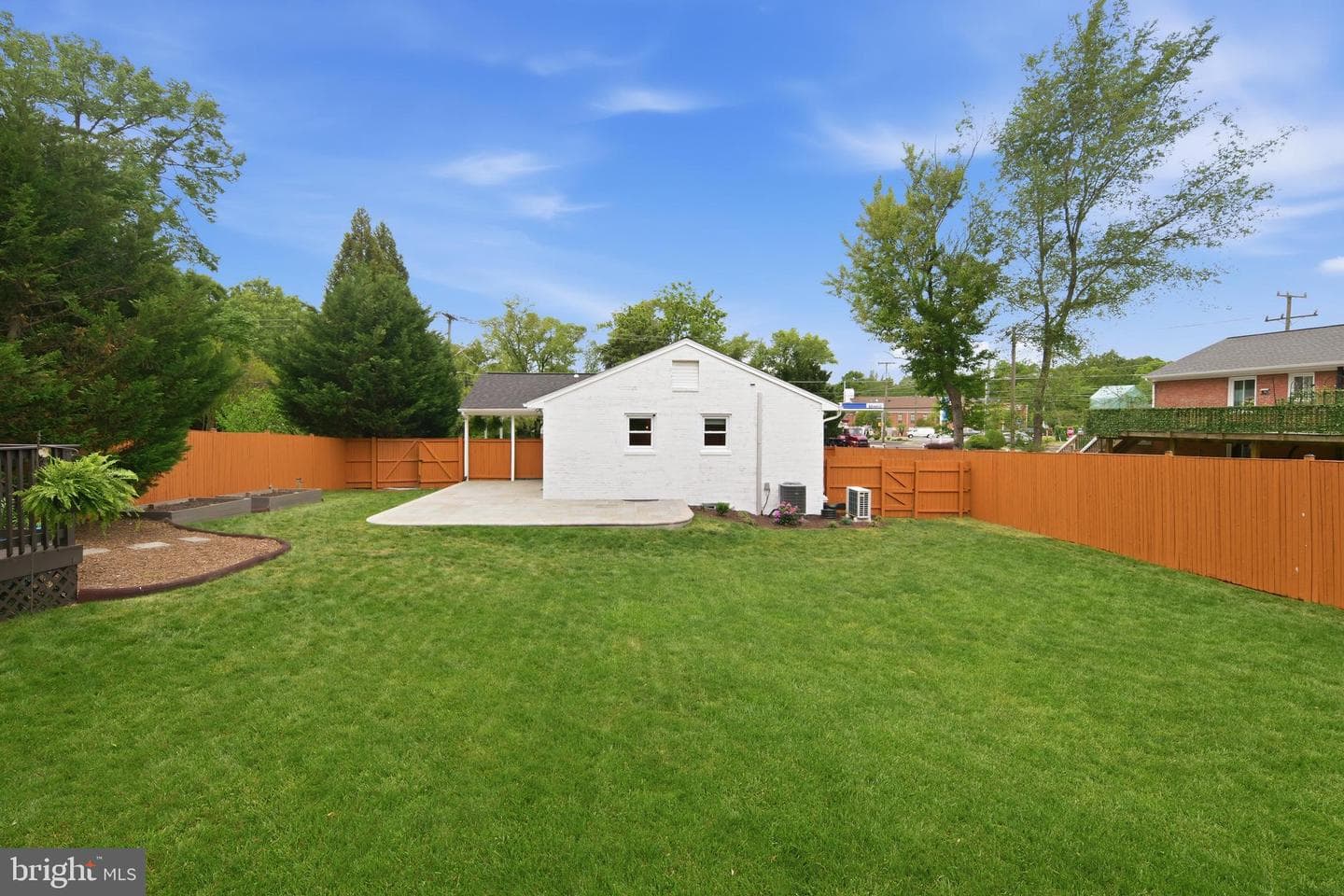 6368 Hillcrest Place photo 34