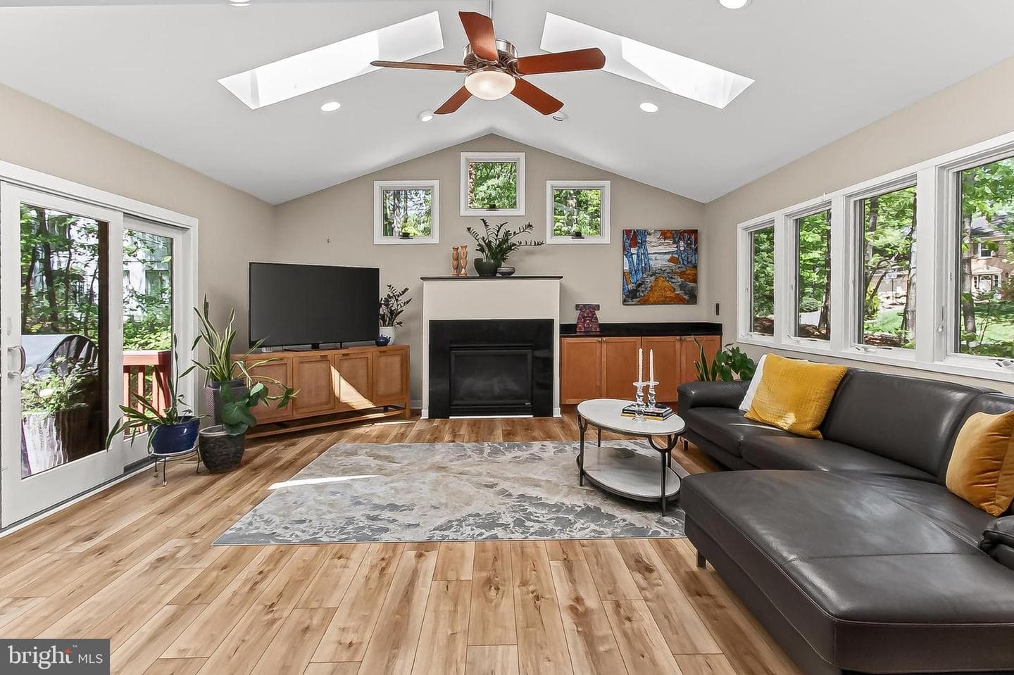 10714 Midsummer Drive photo 14