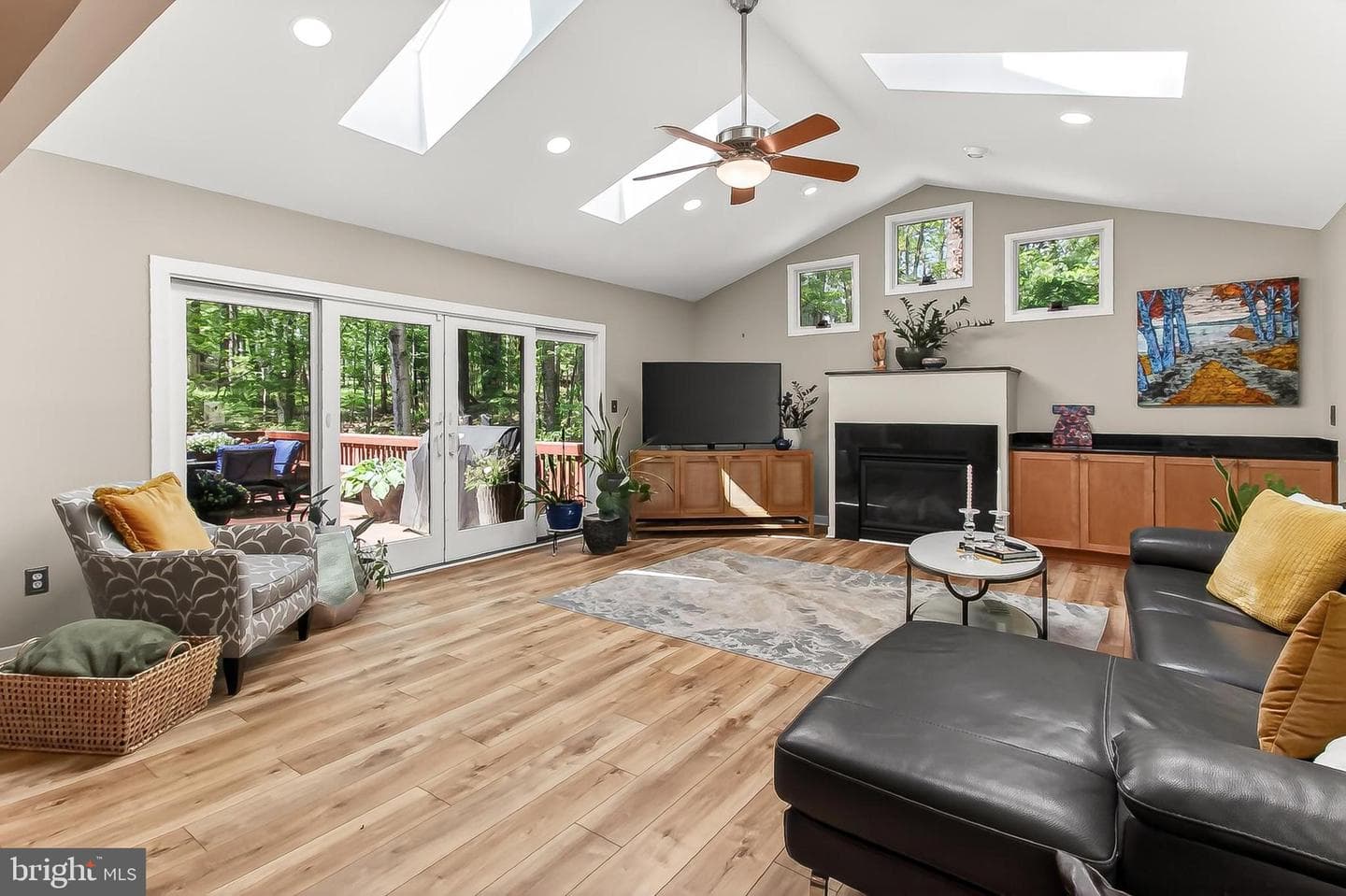 10714 Midsummer Drive photo 15