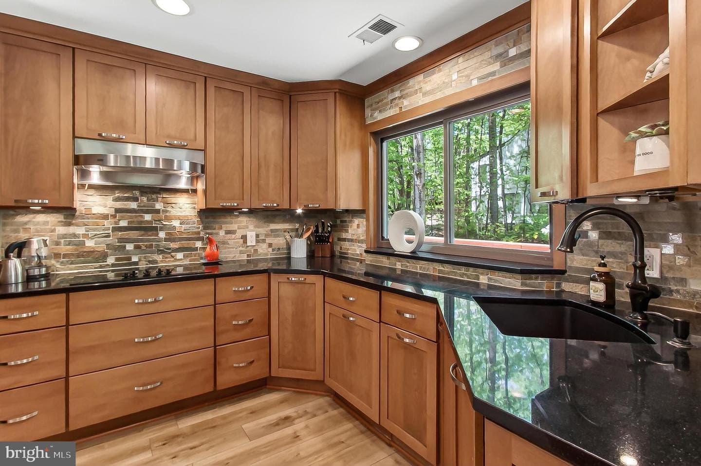 10714 Midsummer Drive photo 8