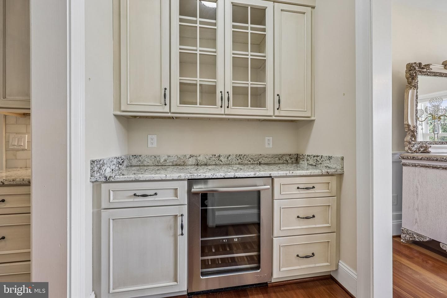 7008 Hamel Hill Court photo 32