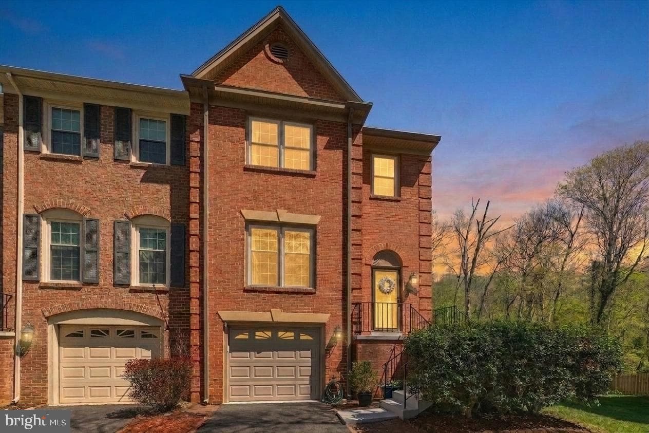 7730 Shootingstar Drive photo 3