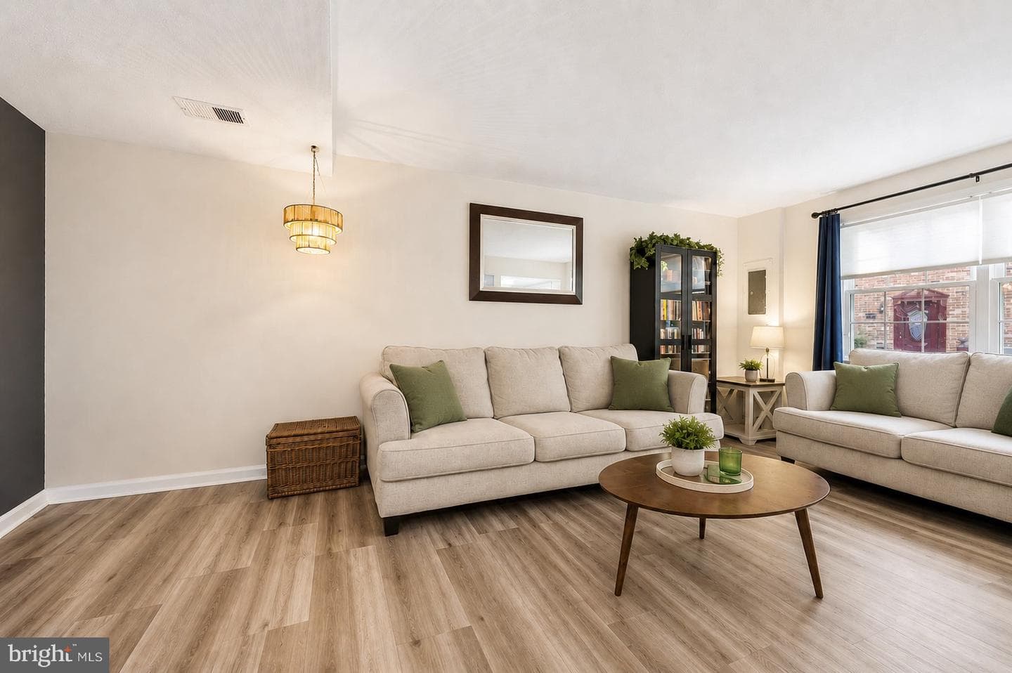 9899 Hagel Circle photo 11