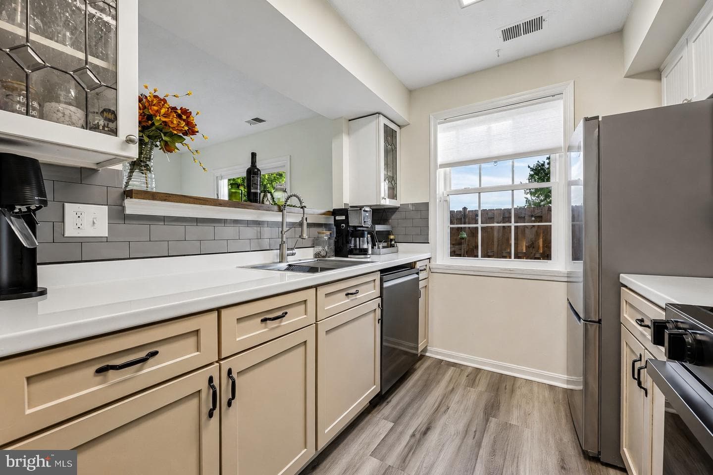 9899 Hagel Circle photo 16