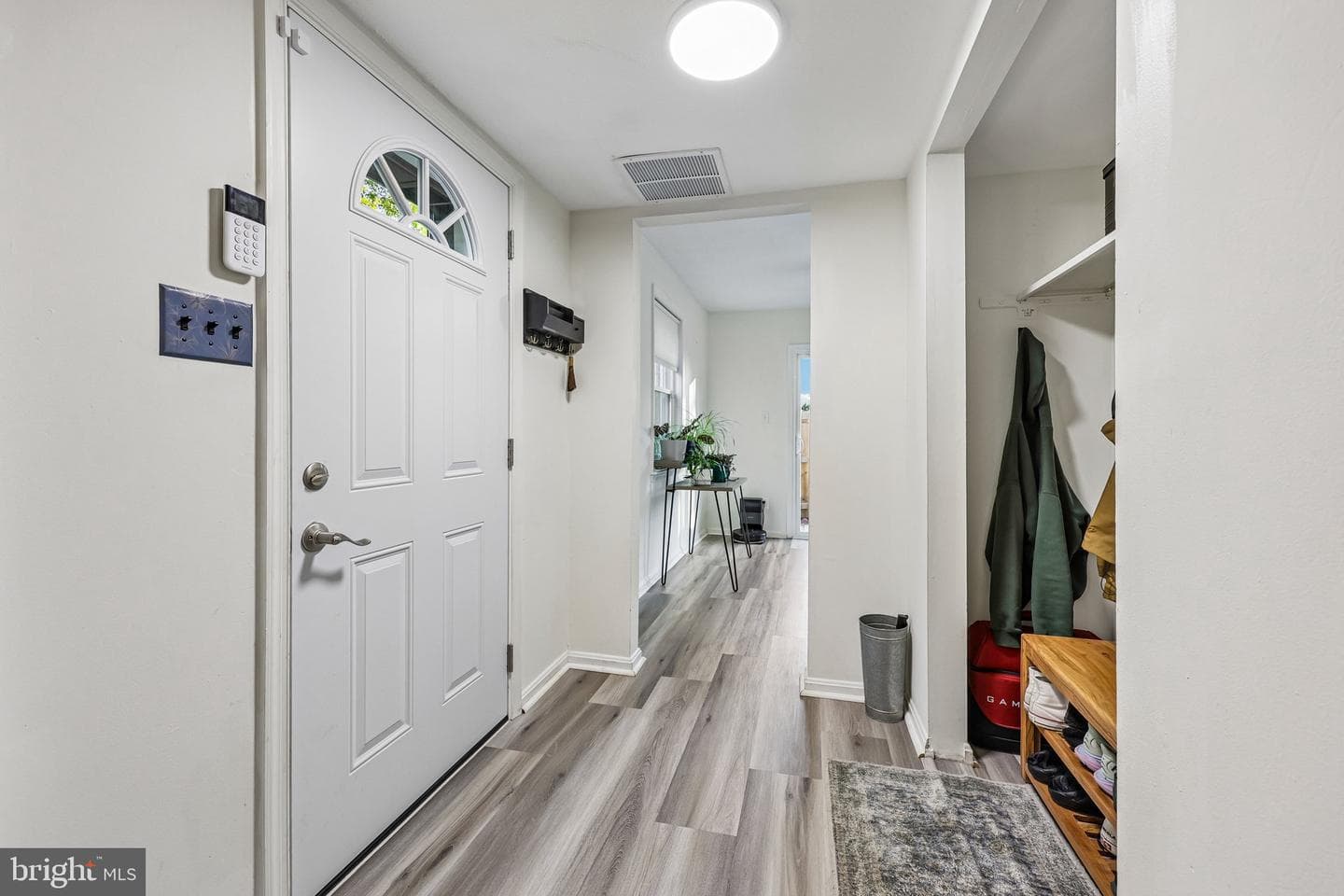 9899 Hagel Circle photo 7