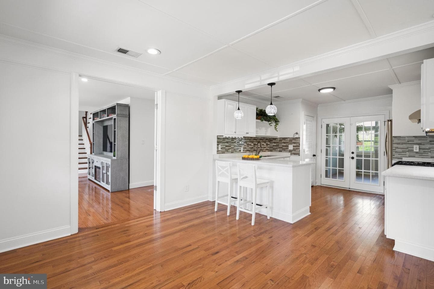 6634 Harriett Street photo 26