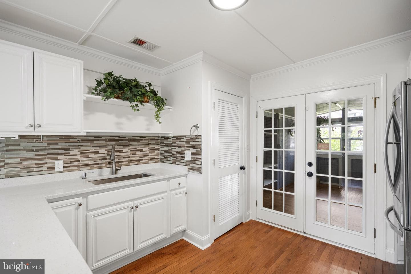 6634 Harriett Street photo 30