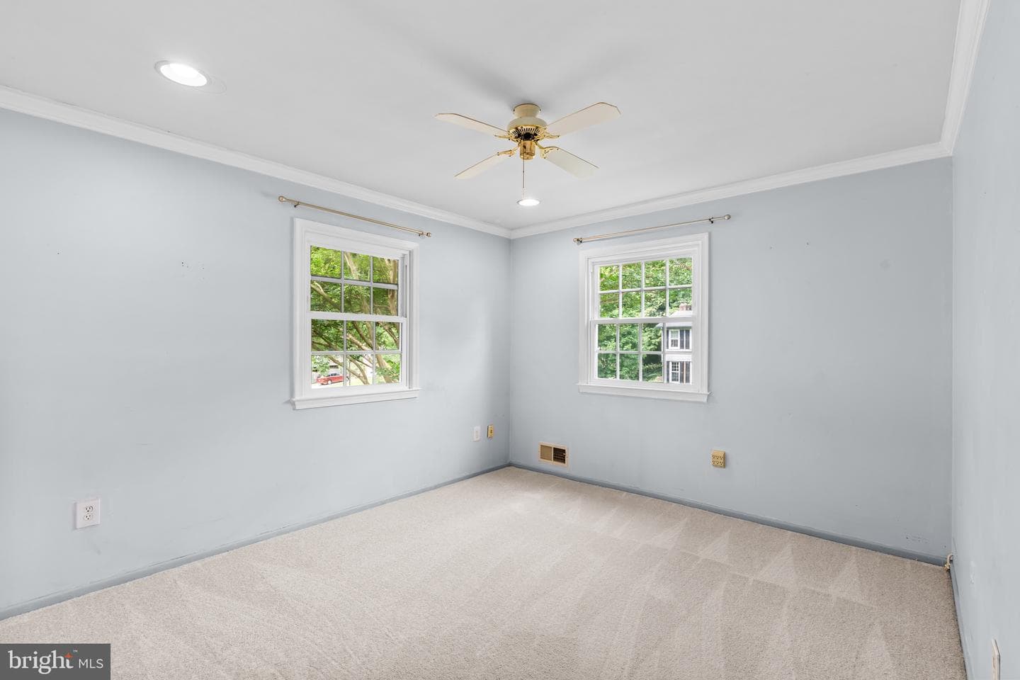 5015 Gadsen Drive photo 22