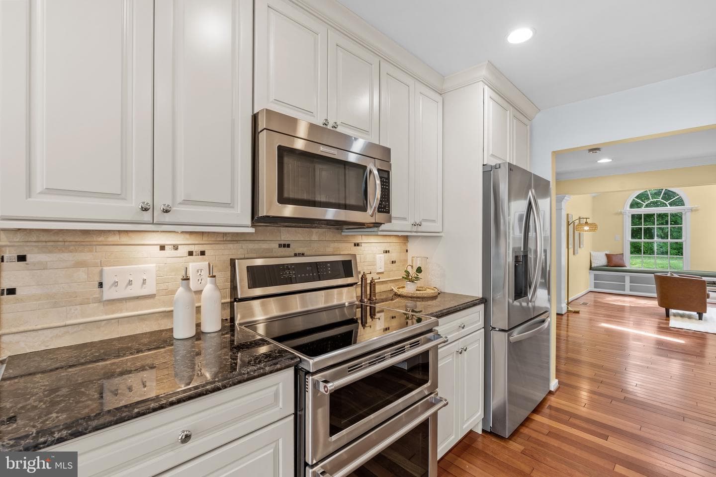 5015 Gadsen Drive photo 9