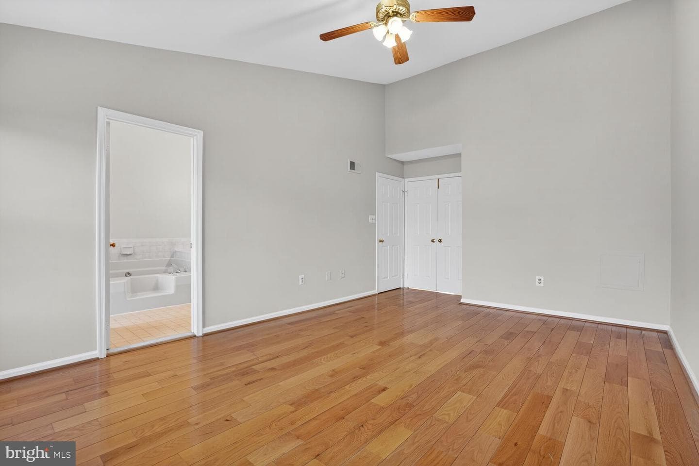 8408 Millwood Drive photo 11