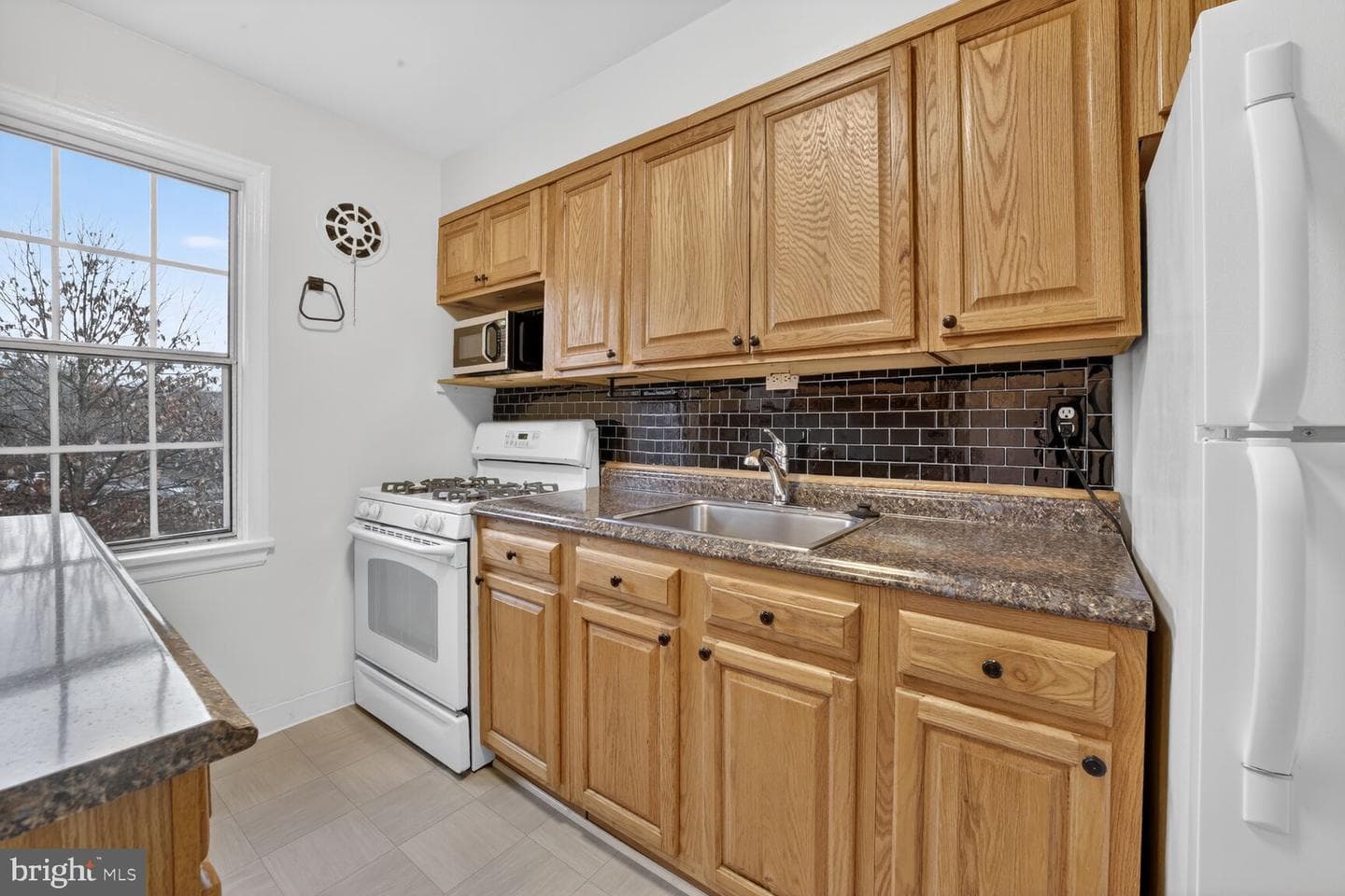 6609 Potomac Avenue #b1 photo 7