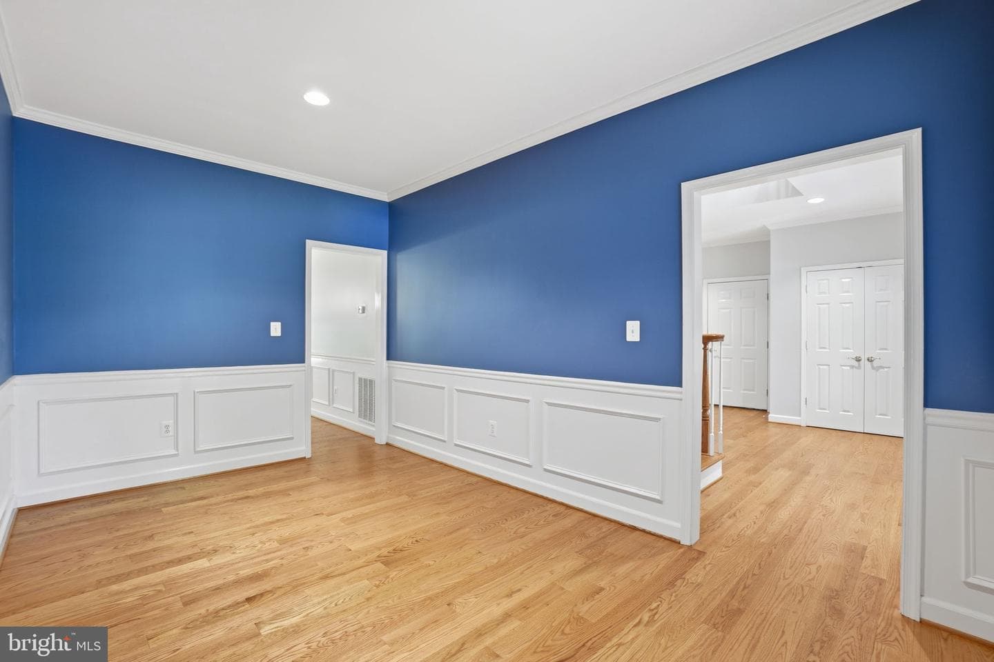 8613 Vernon Avenue photo 13