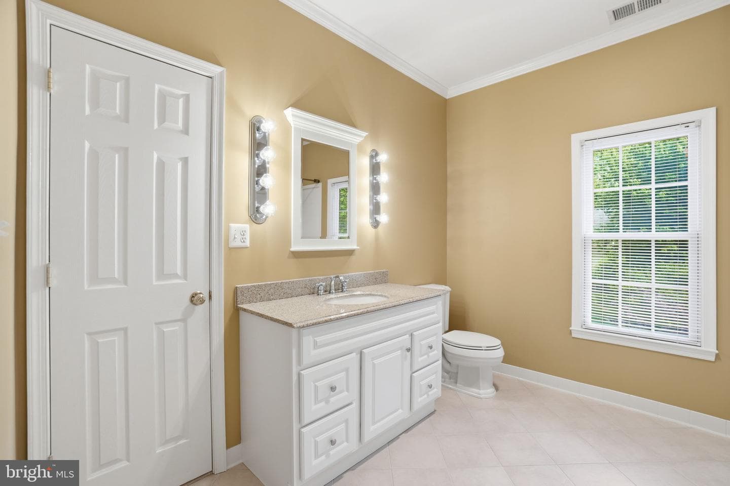 8613 Vernon Avenue photo 30