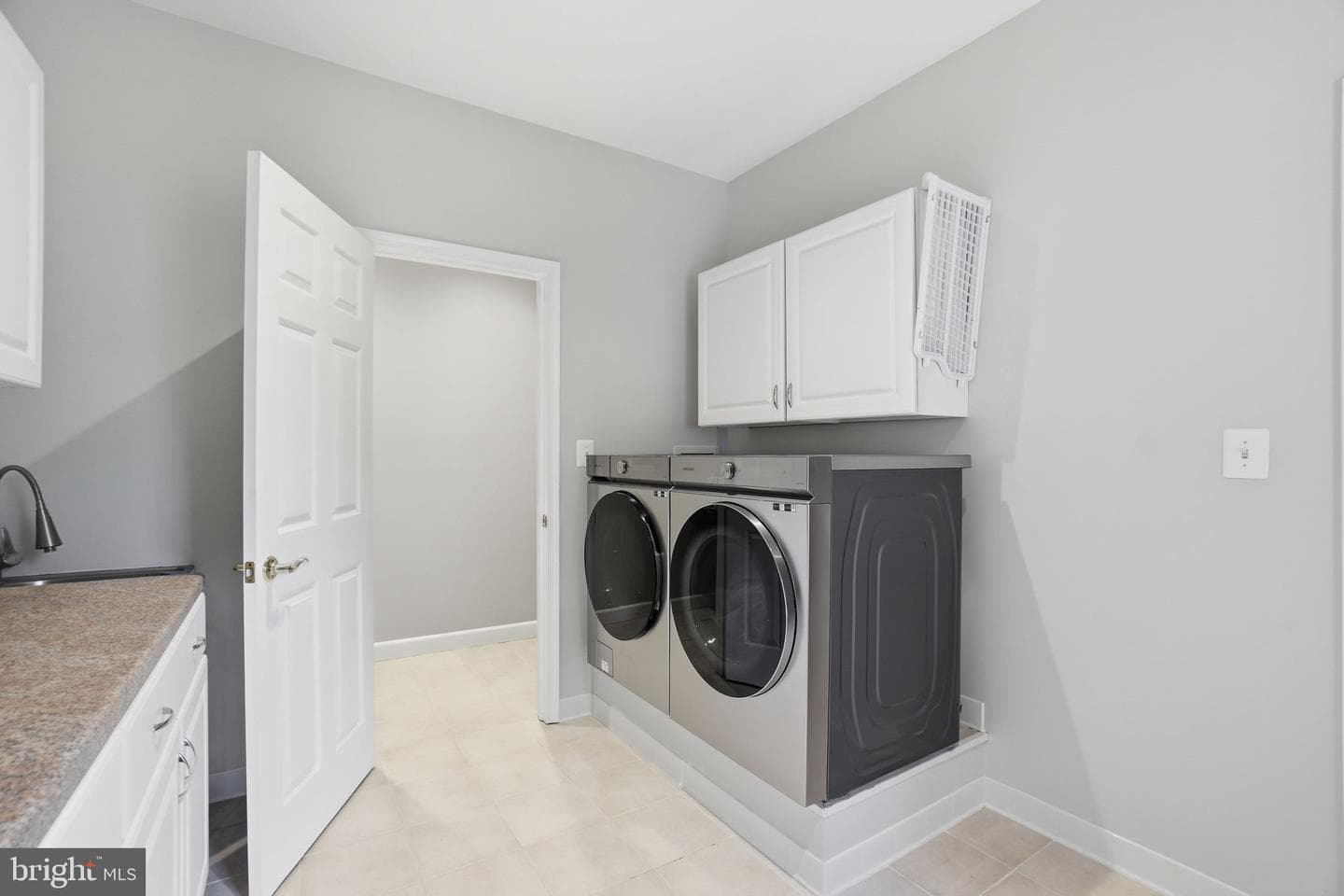 8613 Vernon Avenue photo 33