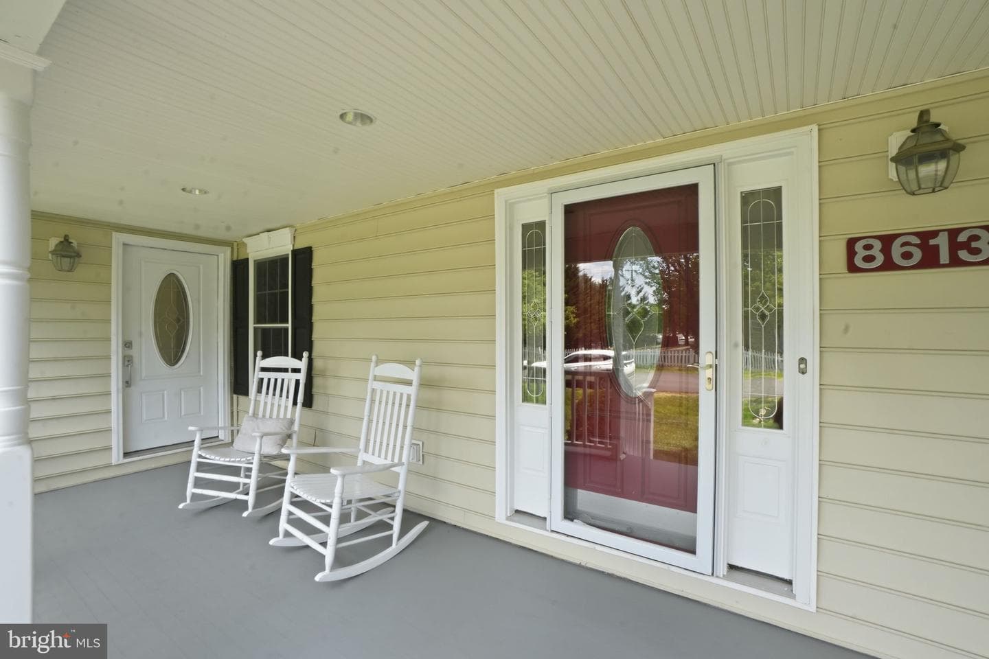 8613 Vernon Avenue photo 4