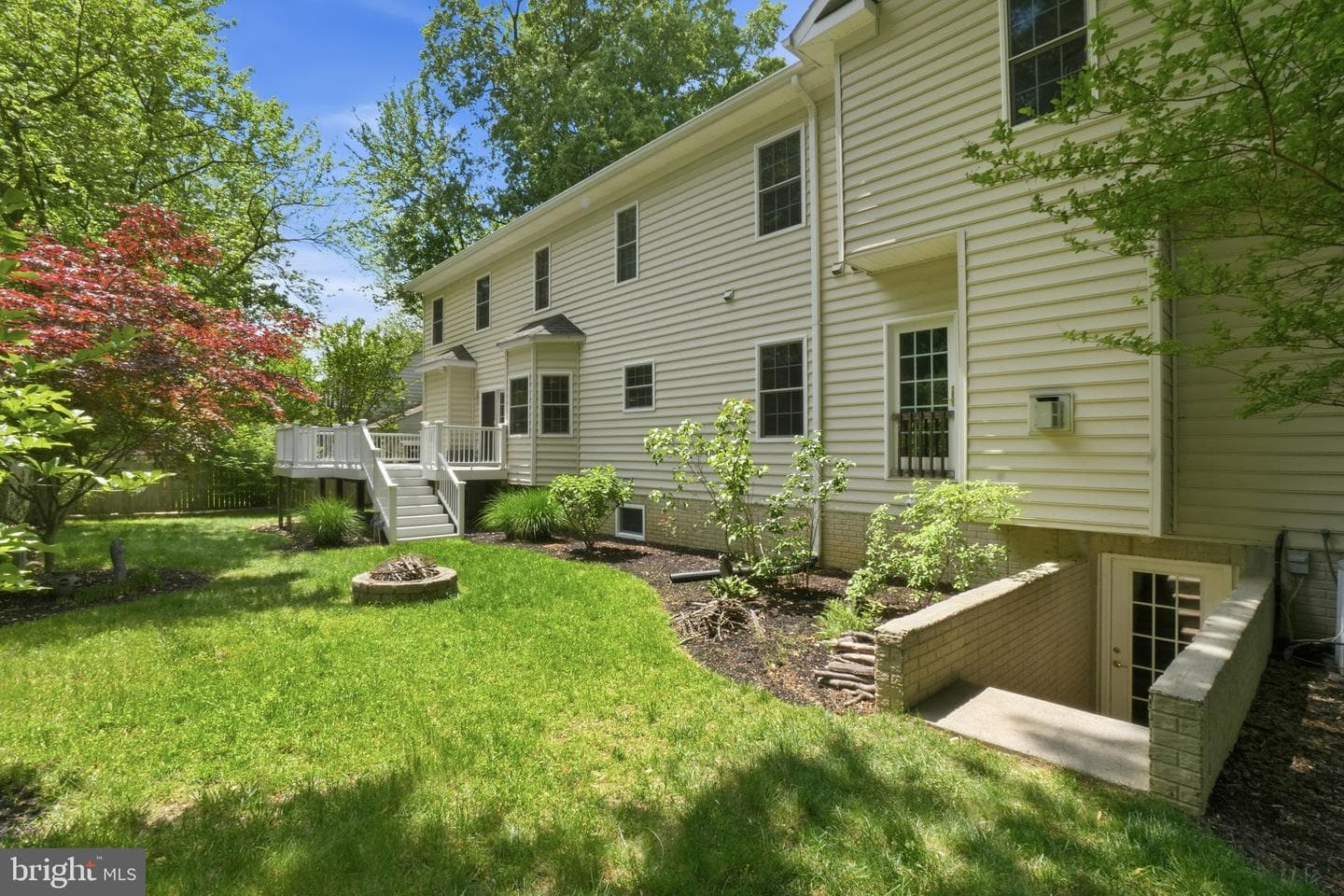 8613 Vernon Avenue photo 46