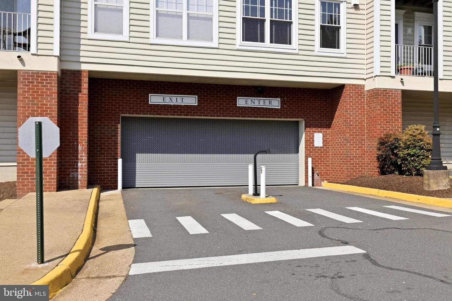 1625 International Drive #316 photo 24