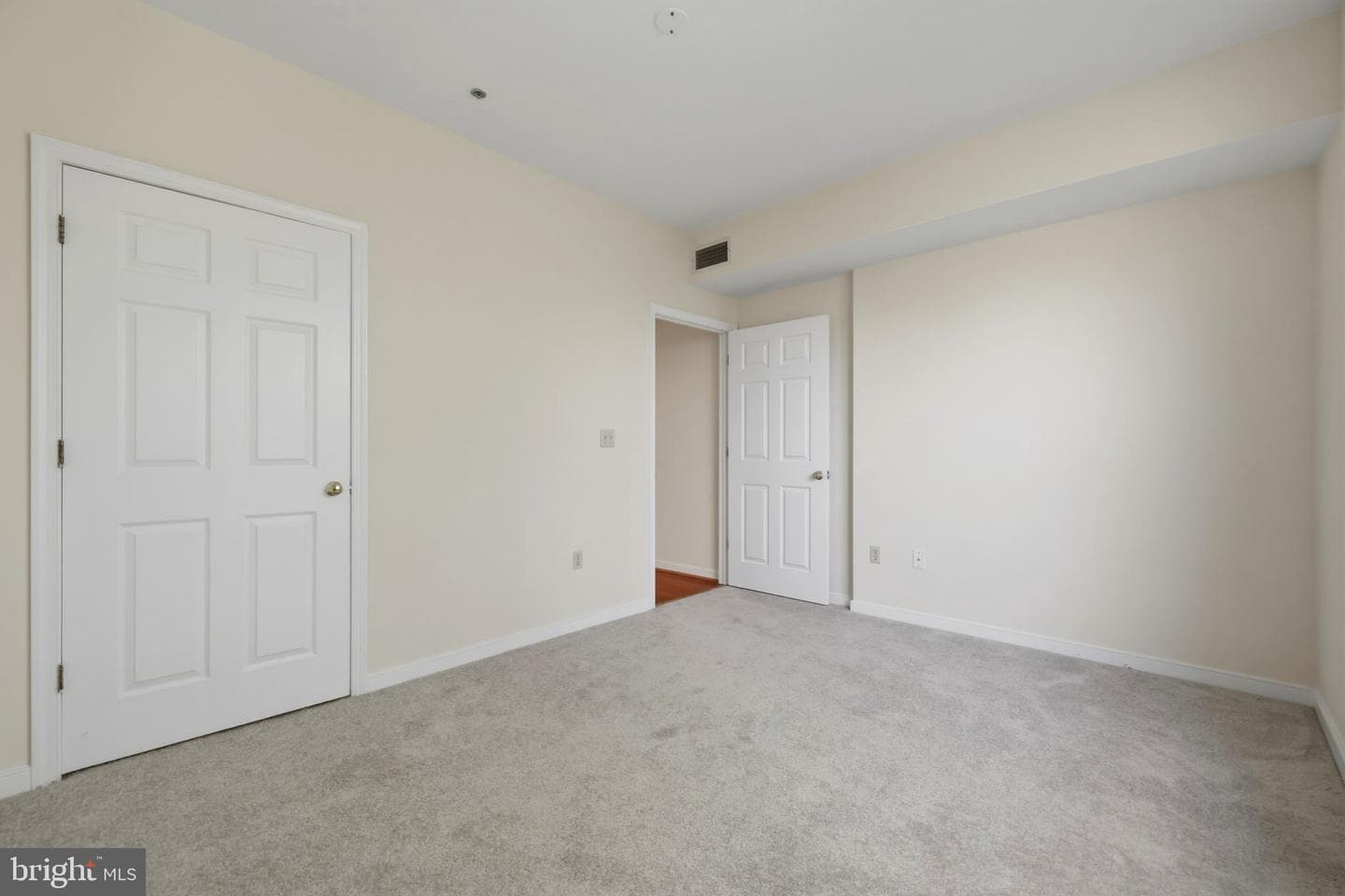 1625 International Drive #316 photo 37