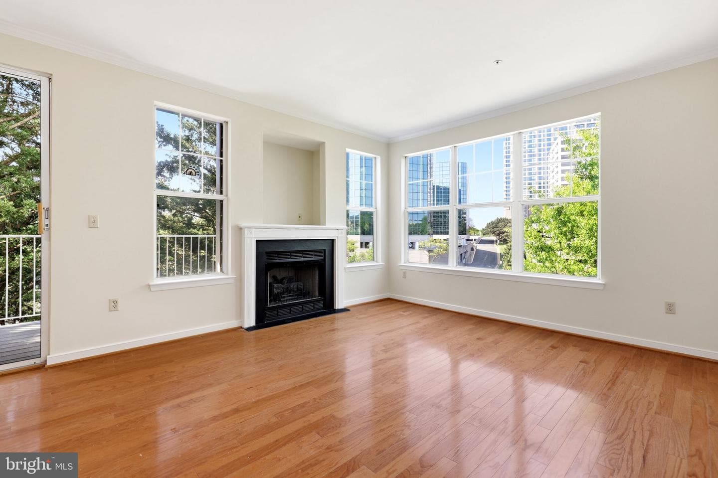 1625 International Drive #316 photo 6