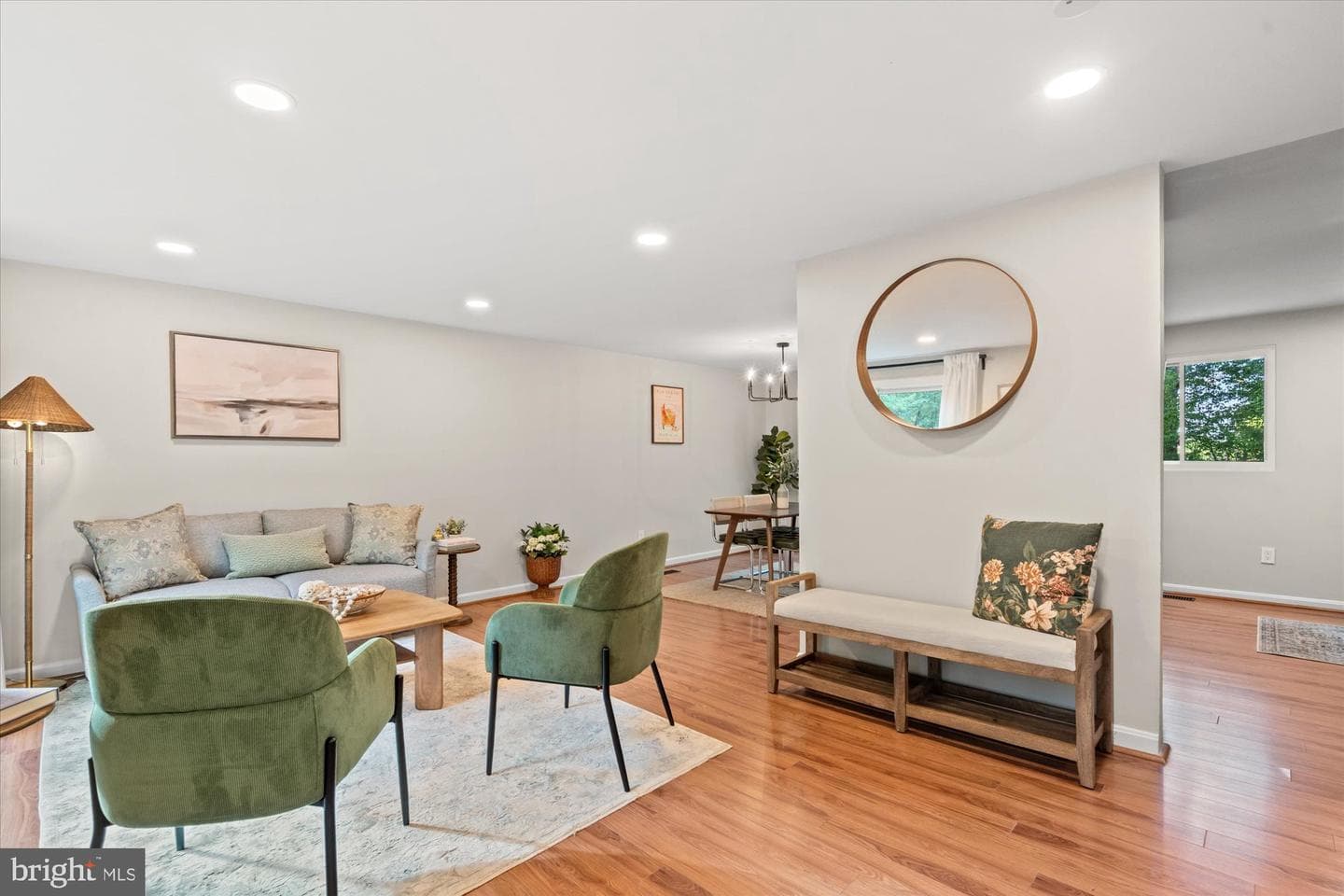 2228 Cocquina Drive photo 3