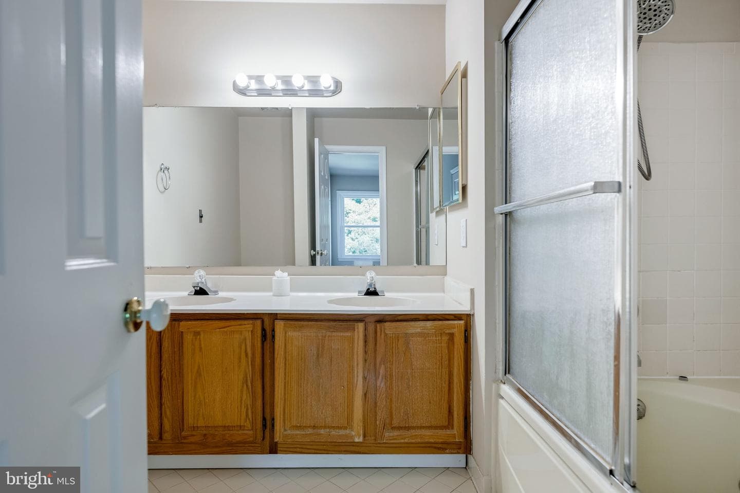 3731 Roxbury Lane photo 18