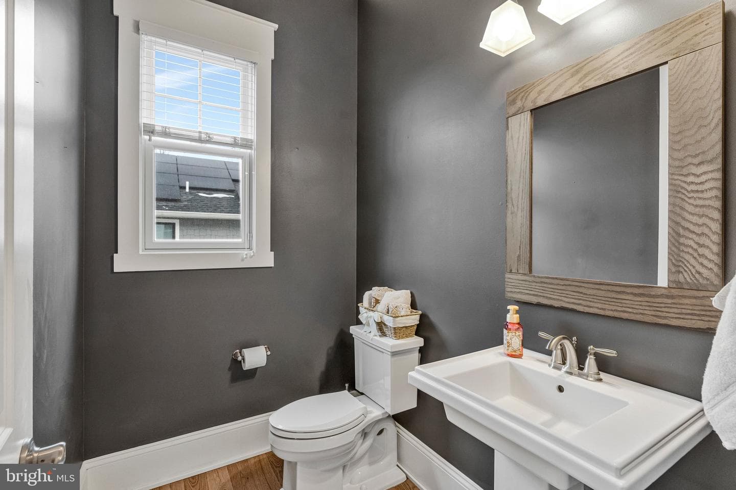 362 Park Street NE photo 17