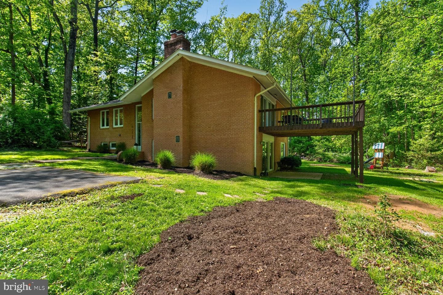 12128 Basset Lane photo 35