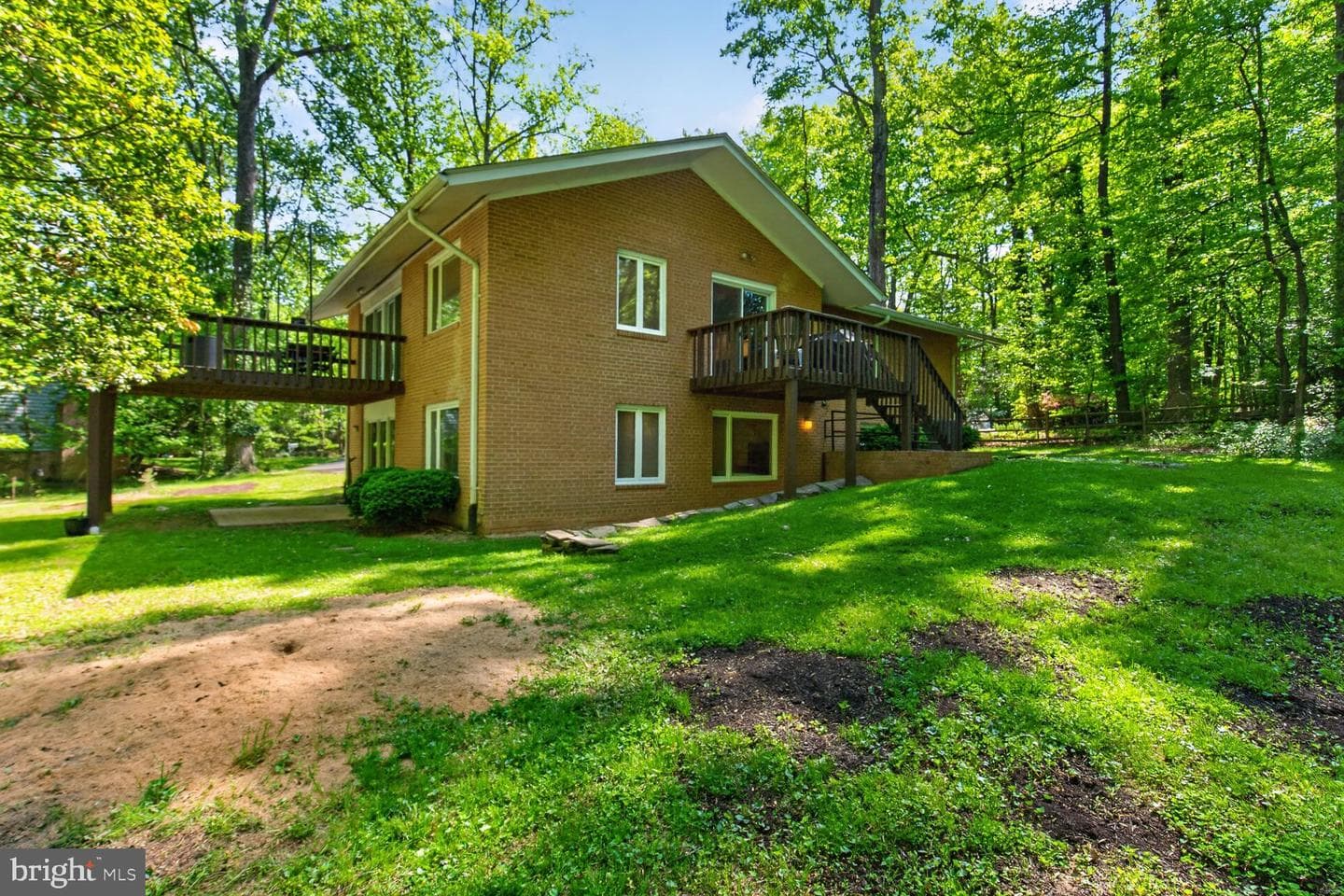 12128 Basset Lane photo 36