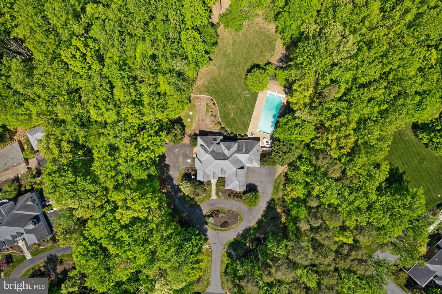 5033 Huntwood Manor Drive photo 3
