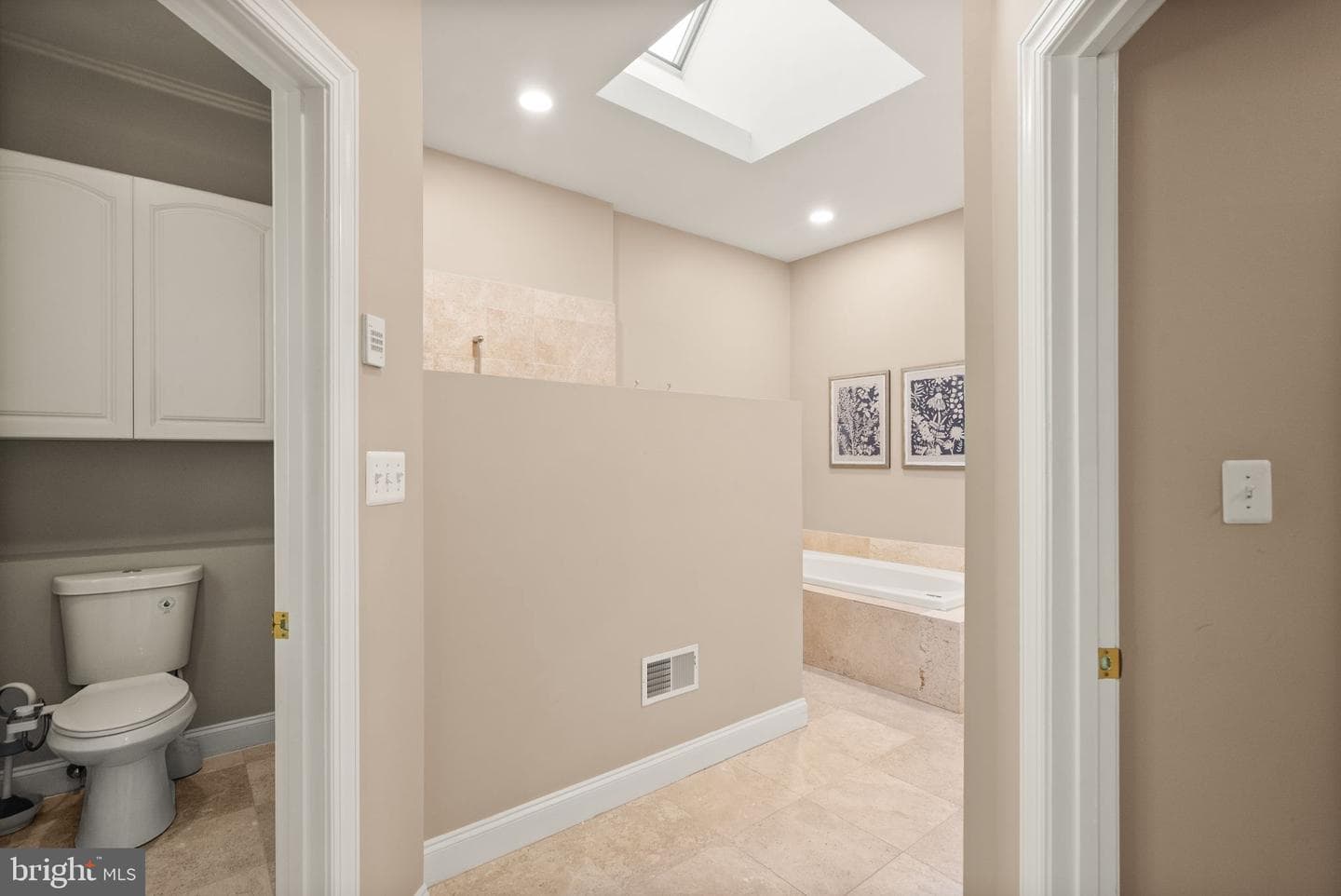 5033 Huntwood Manor Drive photo 34