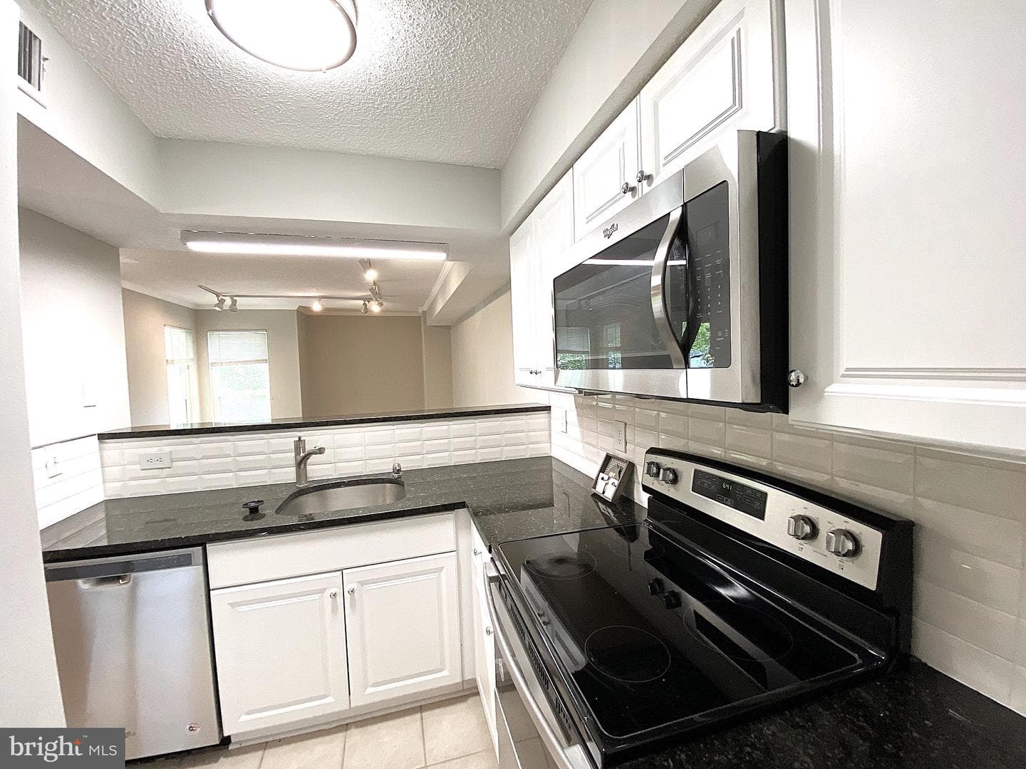 1524 Lincoln Way #209 photo 14