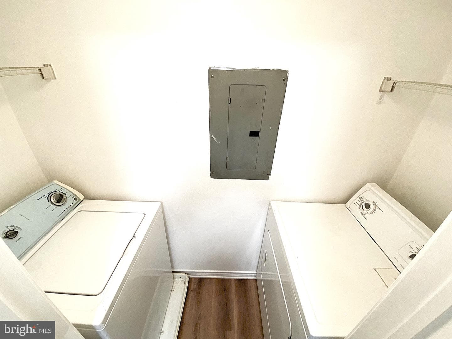 1524 Lincoln Way #209 photo 19