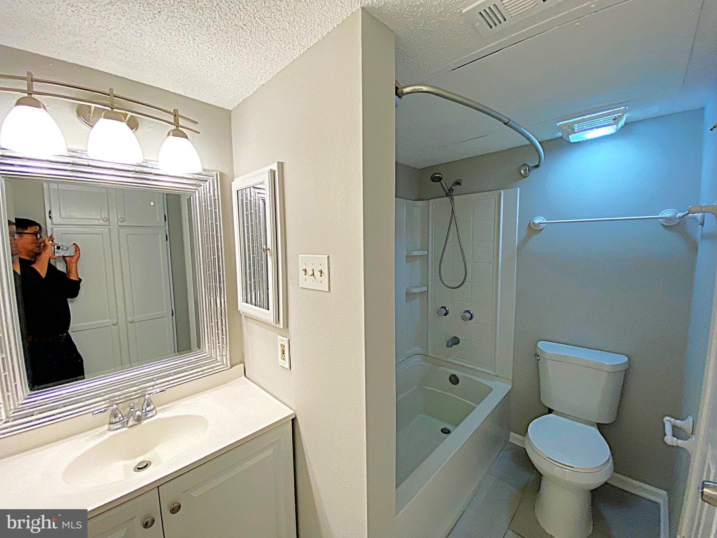 1524 Lincoln Way #209 photo 31