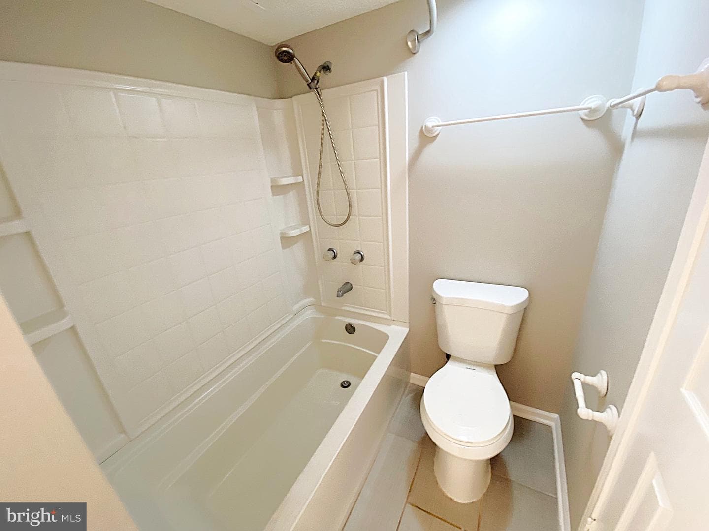 1524 Lincoln Way #209 photo 33