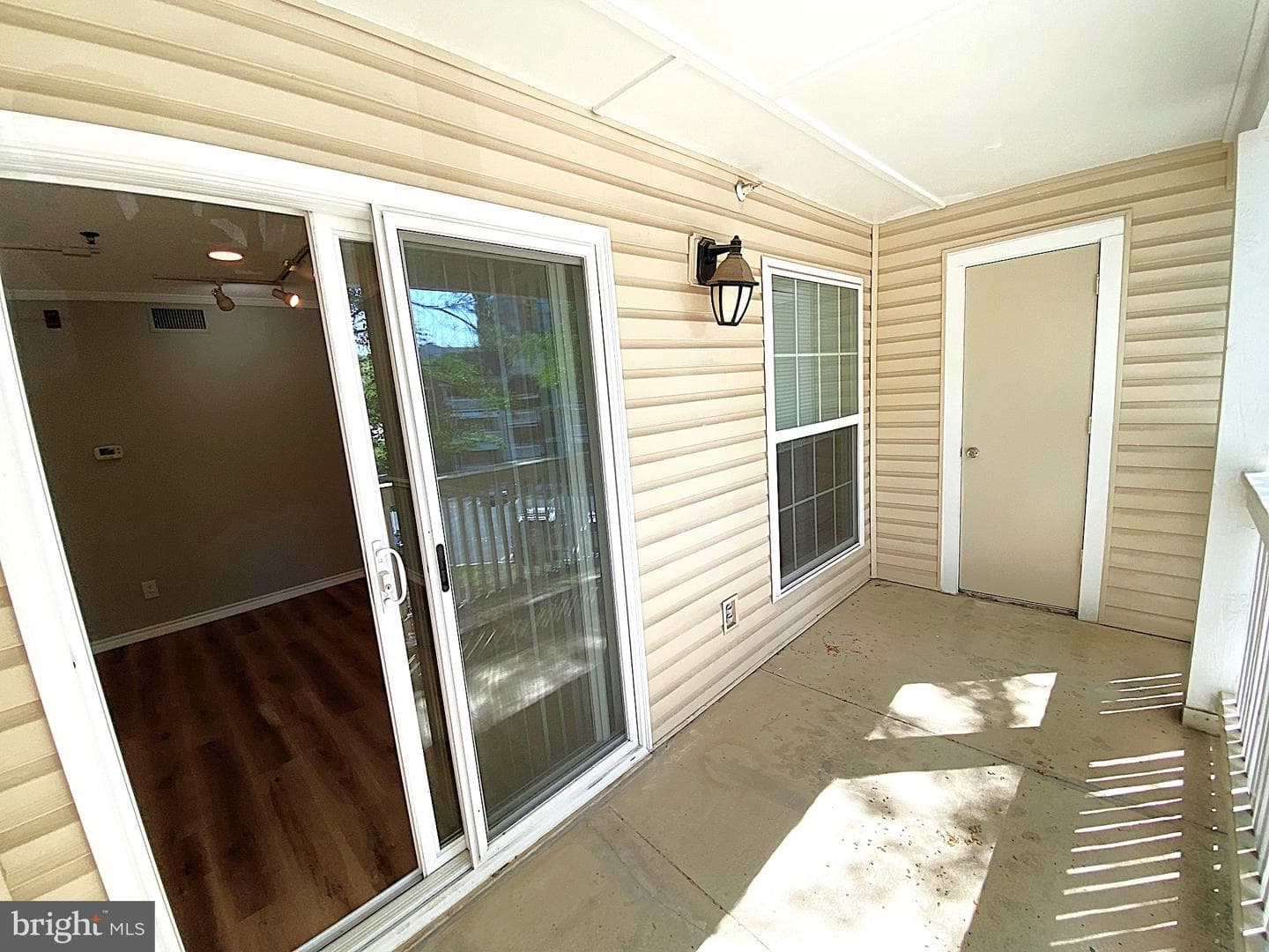 1524 Lincoln Way #209 photo 43