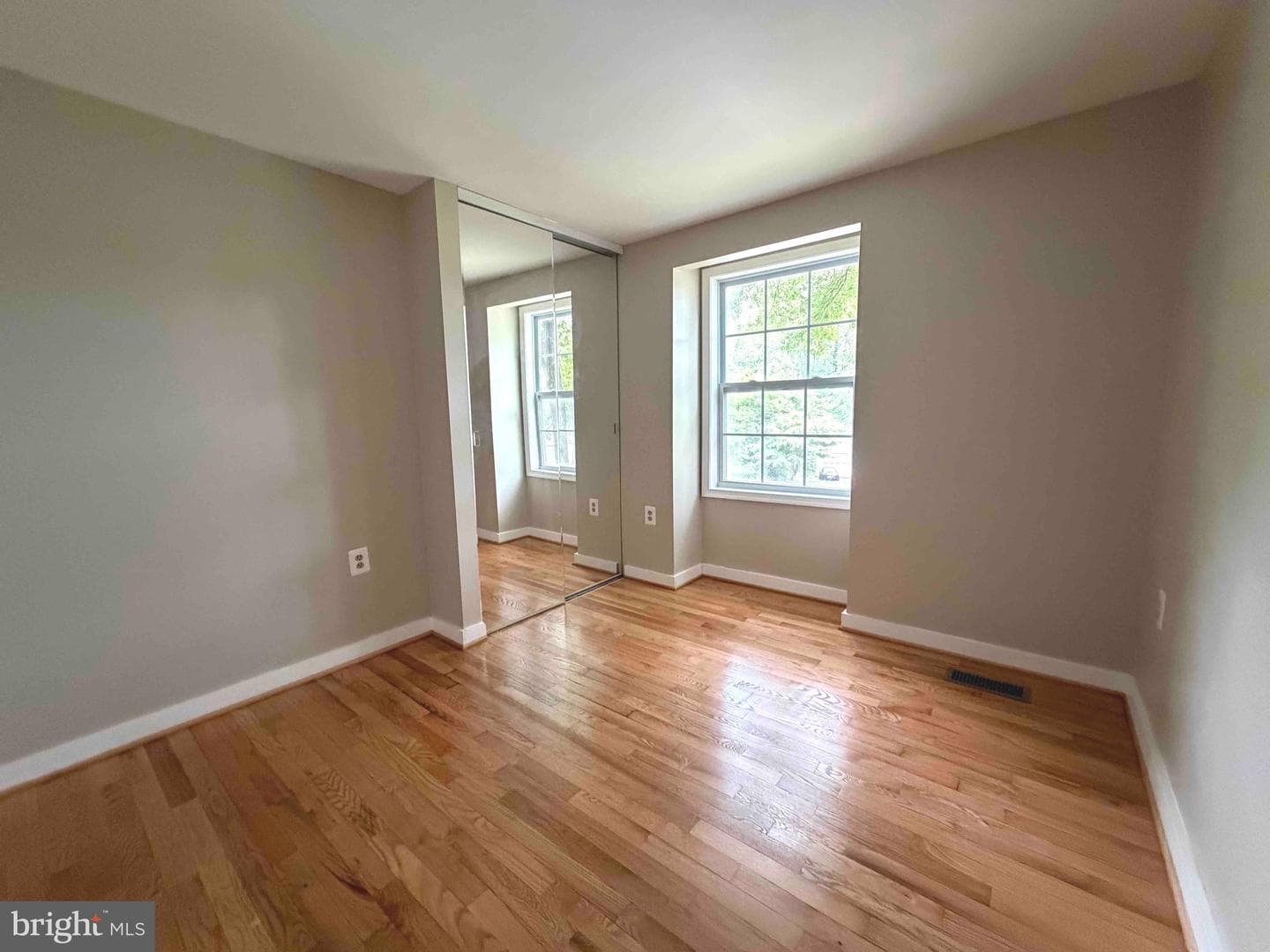 2283 Dosinia Court photo 21