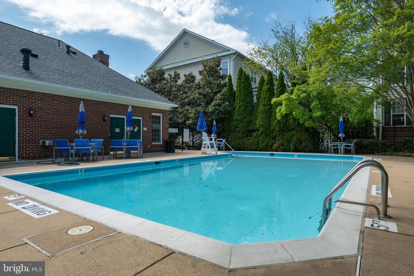 8894 Ashgrove House Lane photo 36