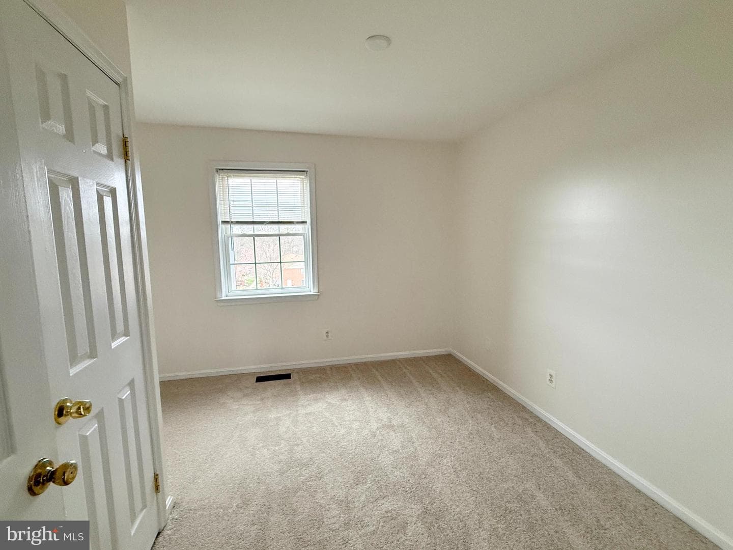 9833 Hagel Cir photo 16