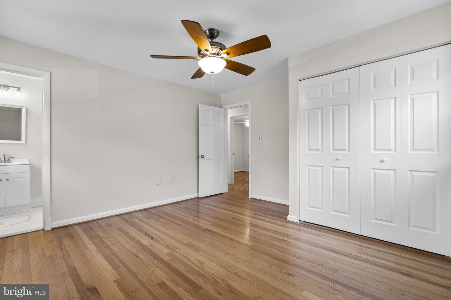 7530 Fairwood Lane photo 16