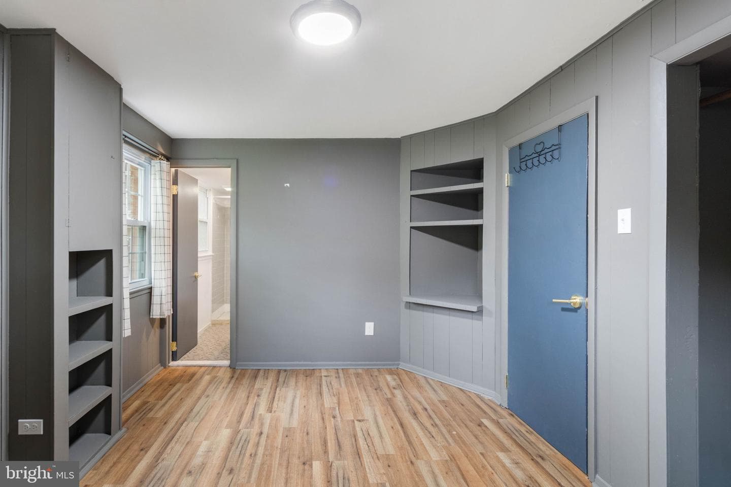 6451 Fairland Street photo 32