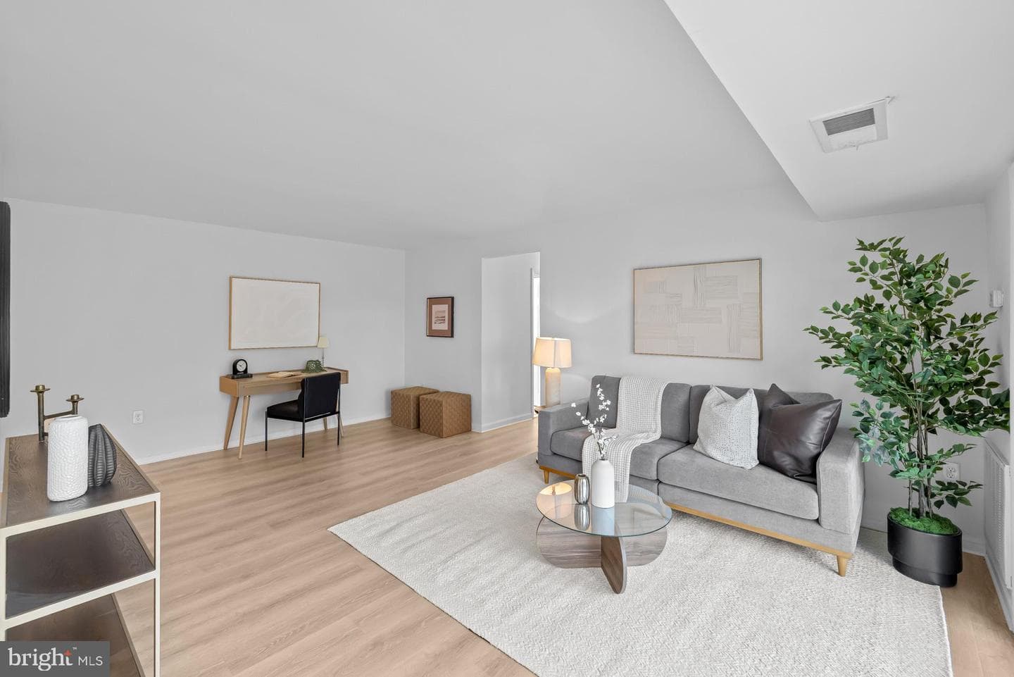 7615 Lee Highway #202 photo 8