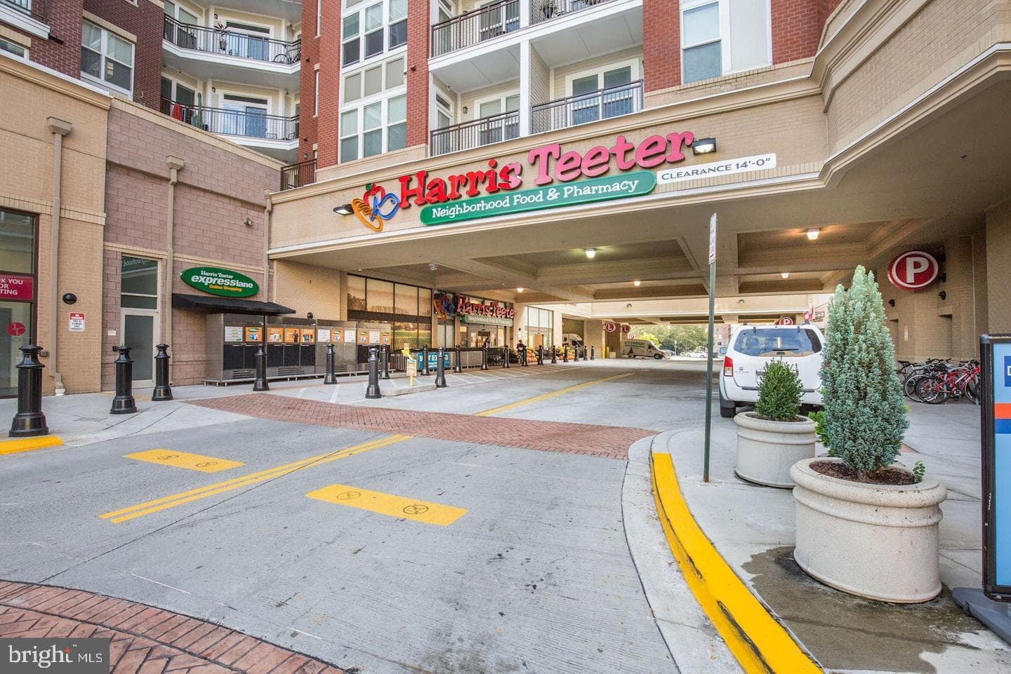 2665 Prosperity Avenue #351 photo 41