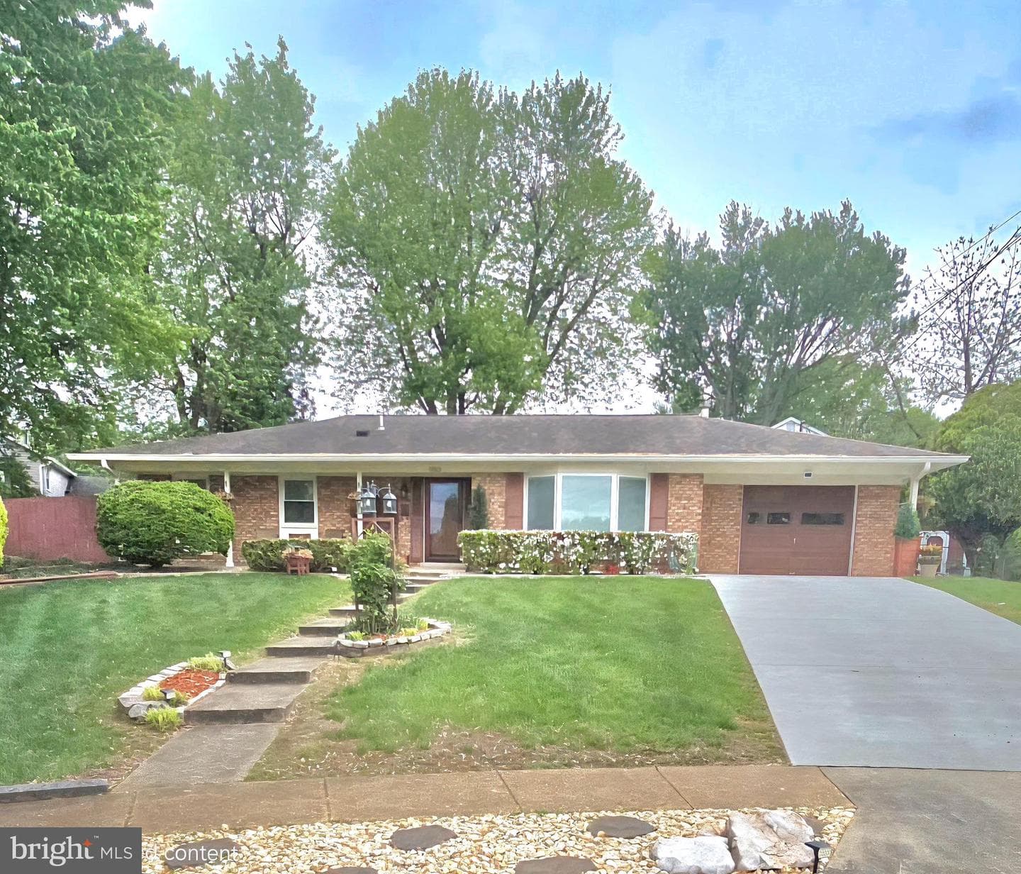 5813 Ashfield Road photo 1