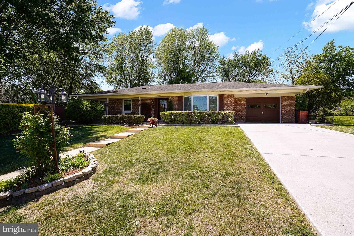 5813 Ashfield Road photo 2