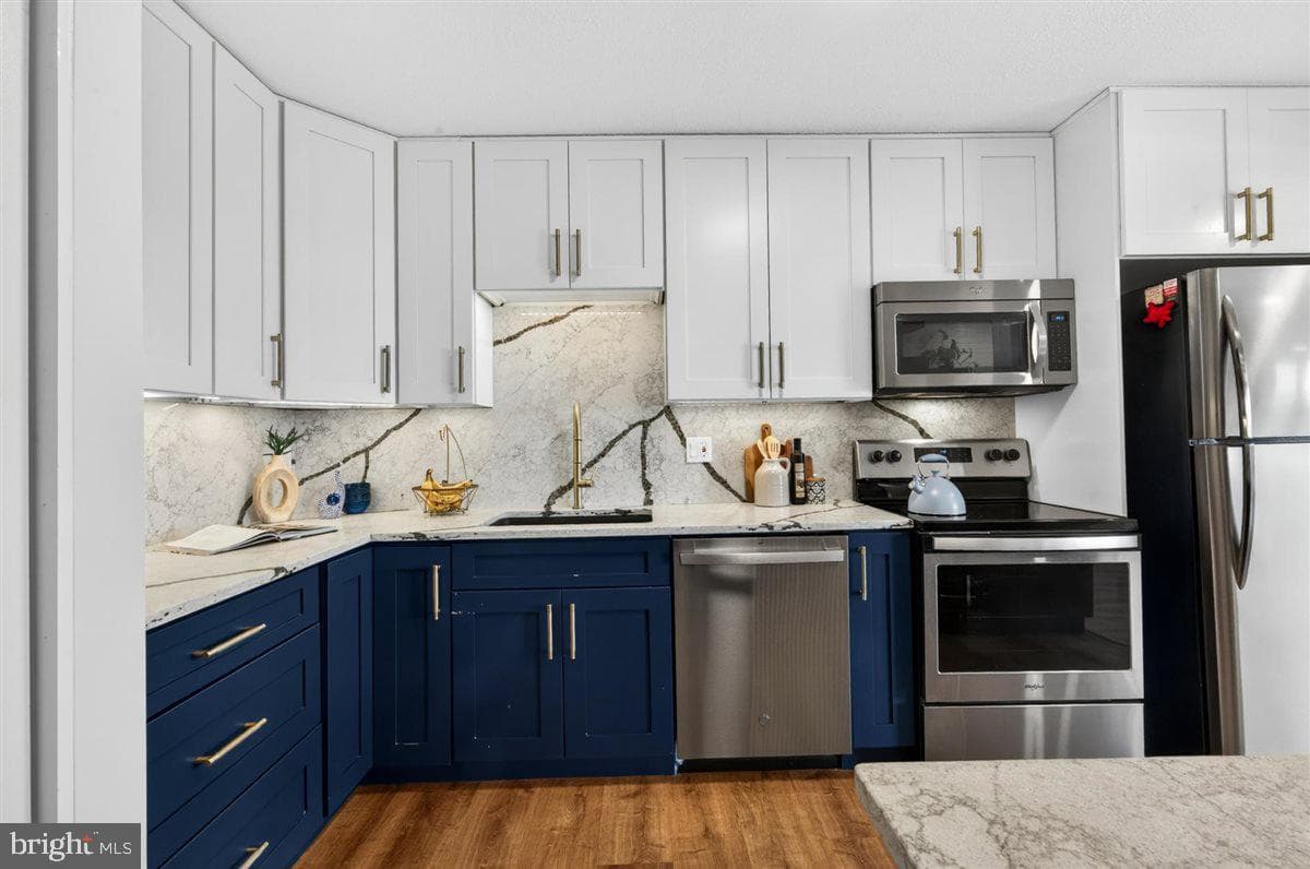 8370 Greensboro Drive #626 photo 14