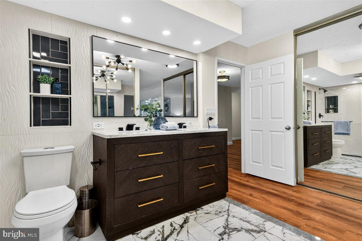8370 Greensboro Drive #626 photo 20