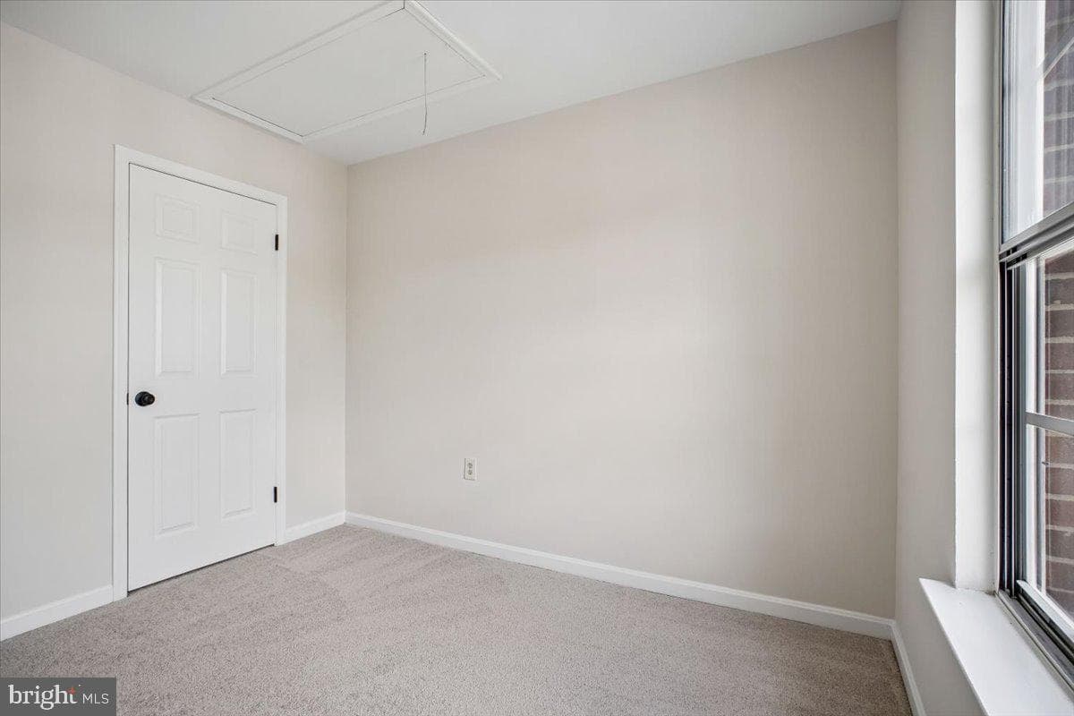6013 Crocus Court photo 28